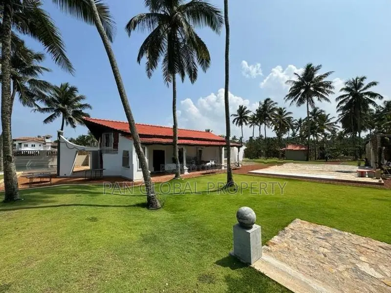 Villa for Sale in Wadduwa