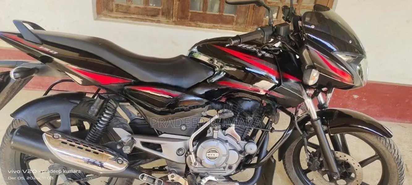 Bajaj Pulsar 150 2013