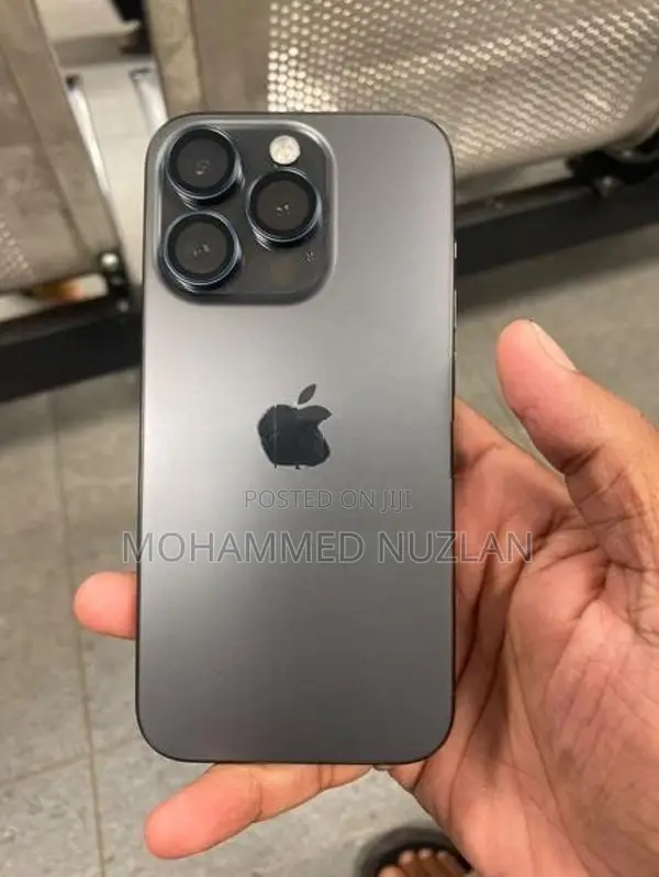 Apple iPhone 15 Pro (Used)