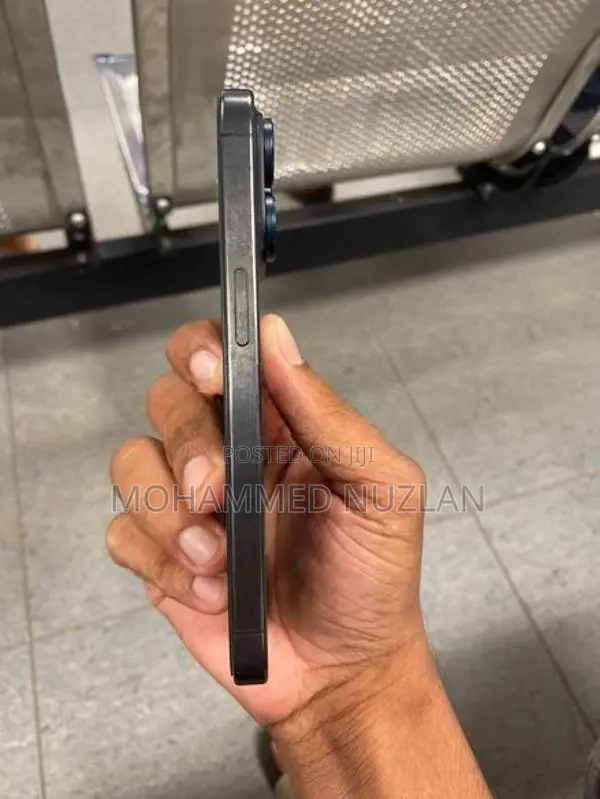 Apple iPhone 15 Pro (Used)