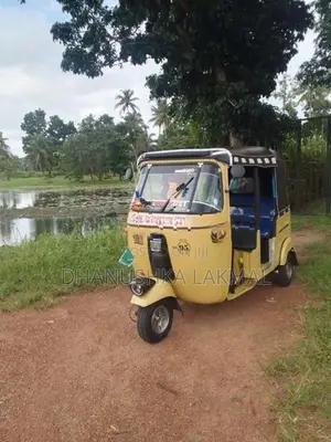 Bajaj RE 1999
