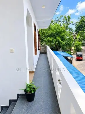 Commercial Building For Sale In Kadawatha