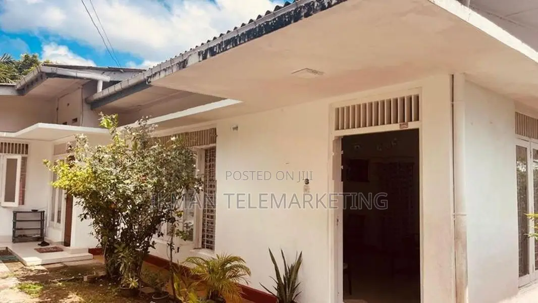 17 Perches of Prime Land for Sale in Nawala