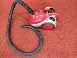 Lervia Vacuum Cleaner