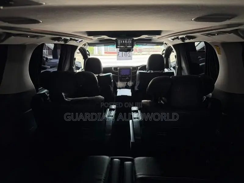 Toyota Alphard 2013