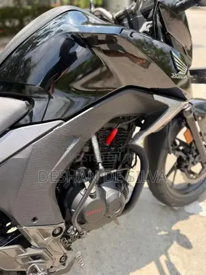 Honda CB Hornet 160R 2016