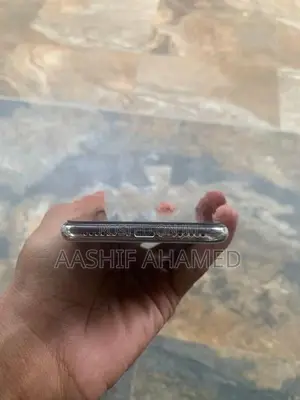 Apple iPhone X (Used)