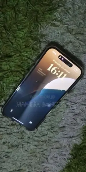 Apple iPhone 16 (Used)