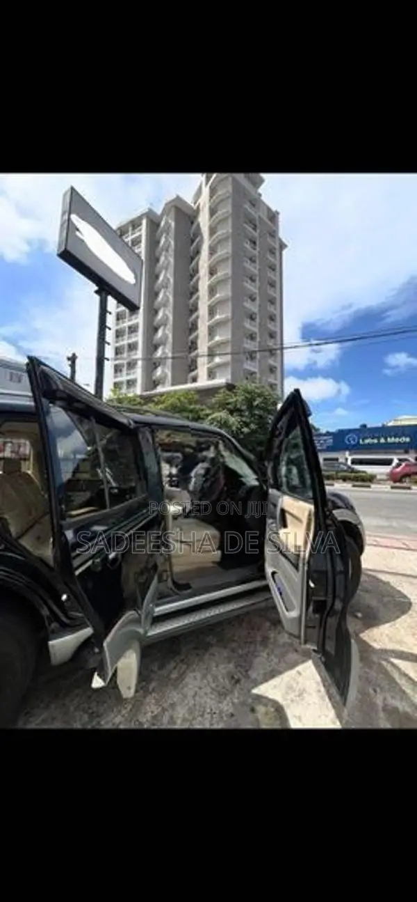 Mitsubishi Montero 2002
