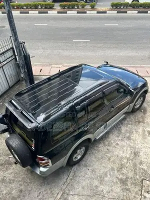 Mitsubishi Montero 2002
