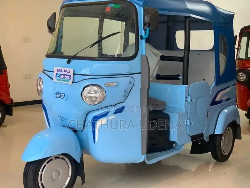 Bajaj RE Electric 2026