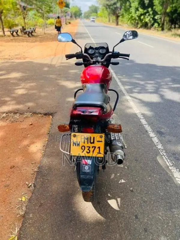 Bajaj Pulsar 180 2006