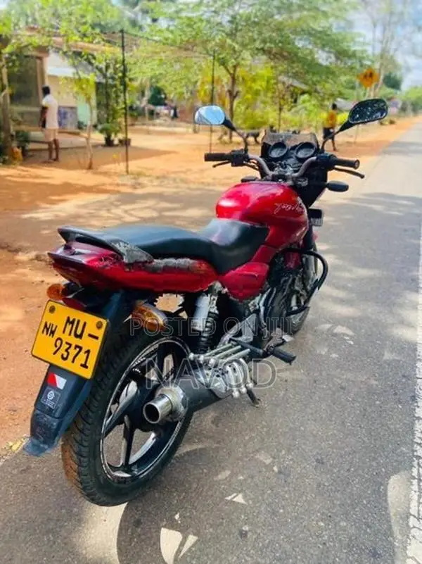 Bajaj Pulsar 180 2006