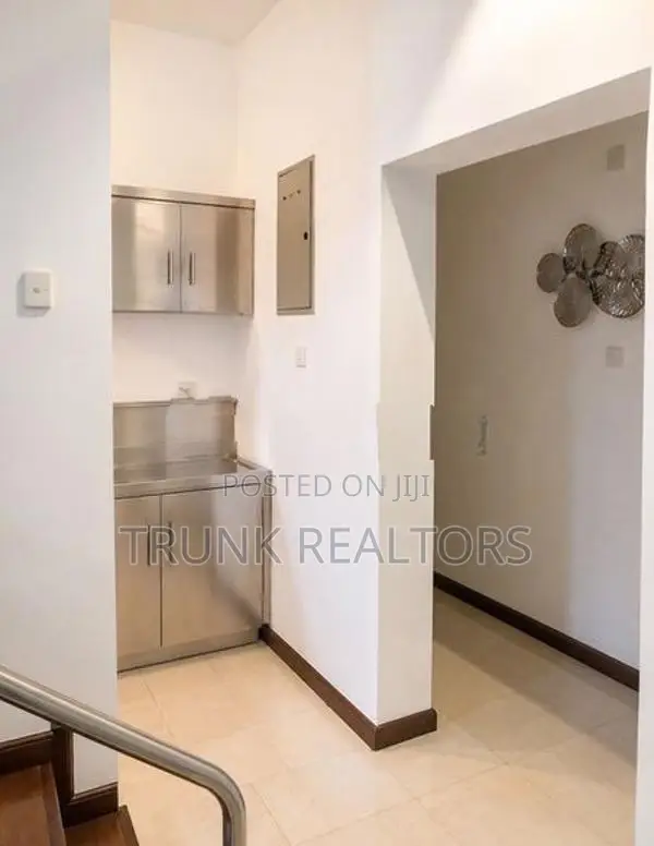 ￭ Spacious House, Kotte 04BR House For Sale (NK12002)