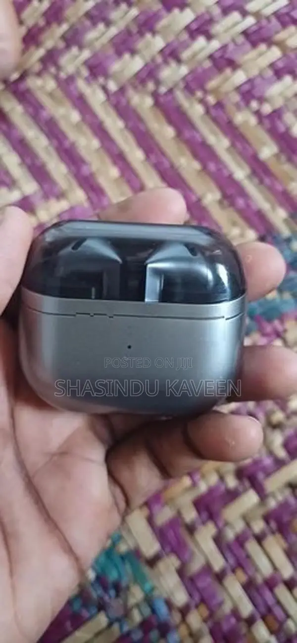 Samsung Galaxy Bud 3