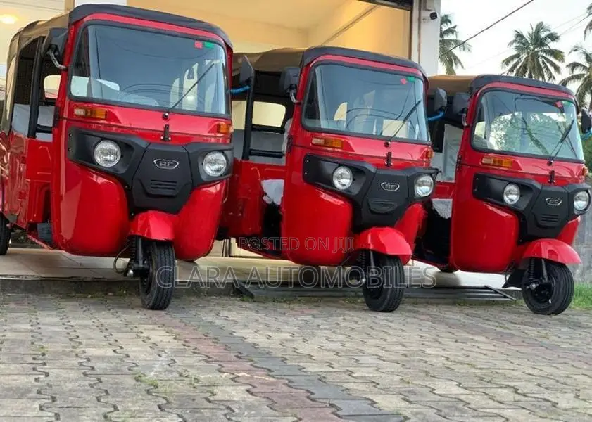 Bajaj RE 2026