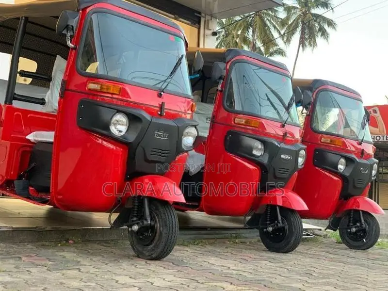 Bajaj RE 2026