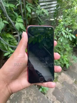 Apple iPhone SE 2 (Used)