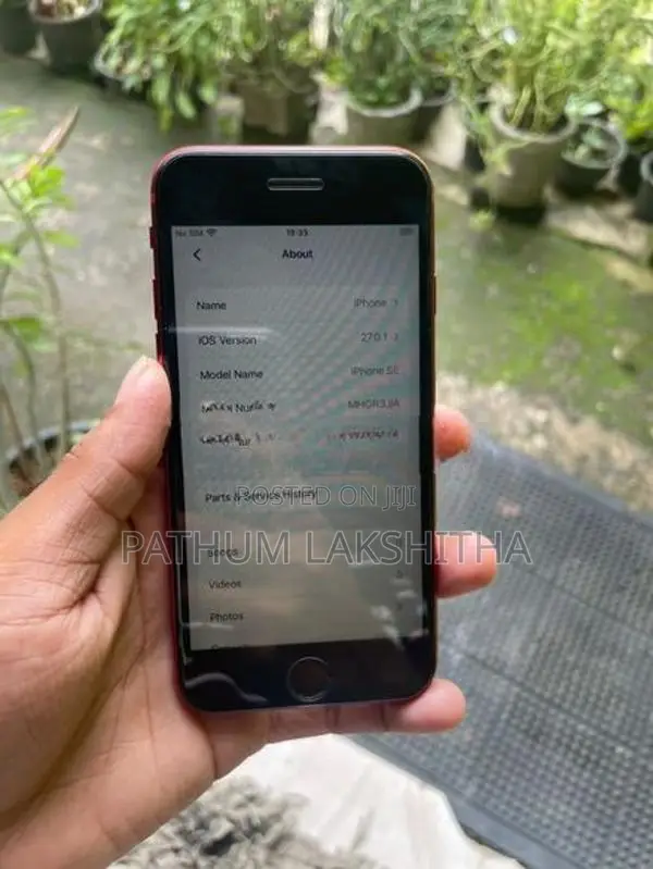 Apple iPhone SE 2 (Used)