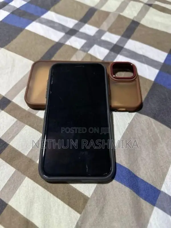 Apple iPhone 11 (Used)