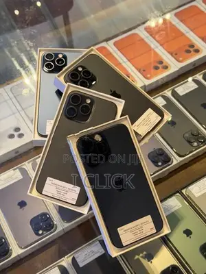 Apple iPhone 15 Pro Max 256GB (Used)