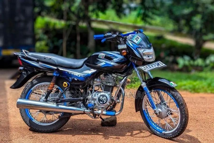 Bajaj CT100 2017