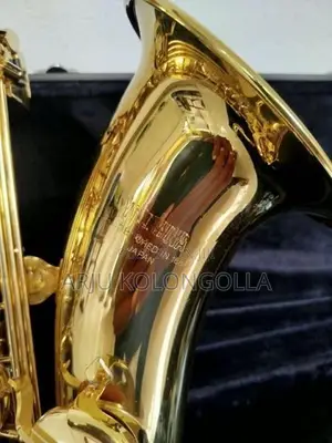 Yamaha Tenor Saxophone