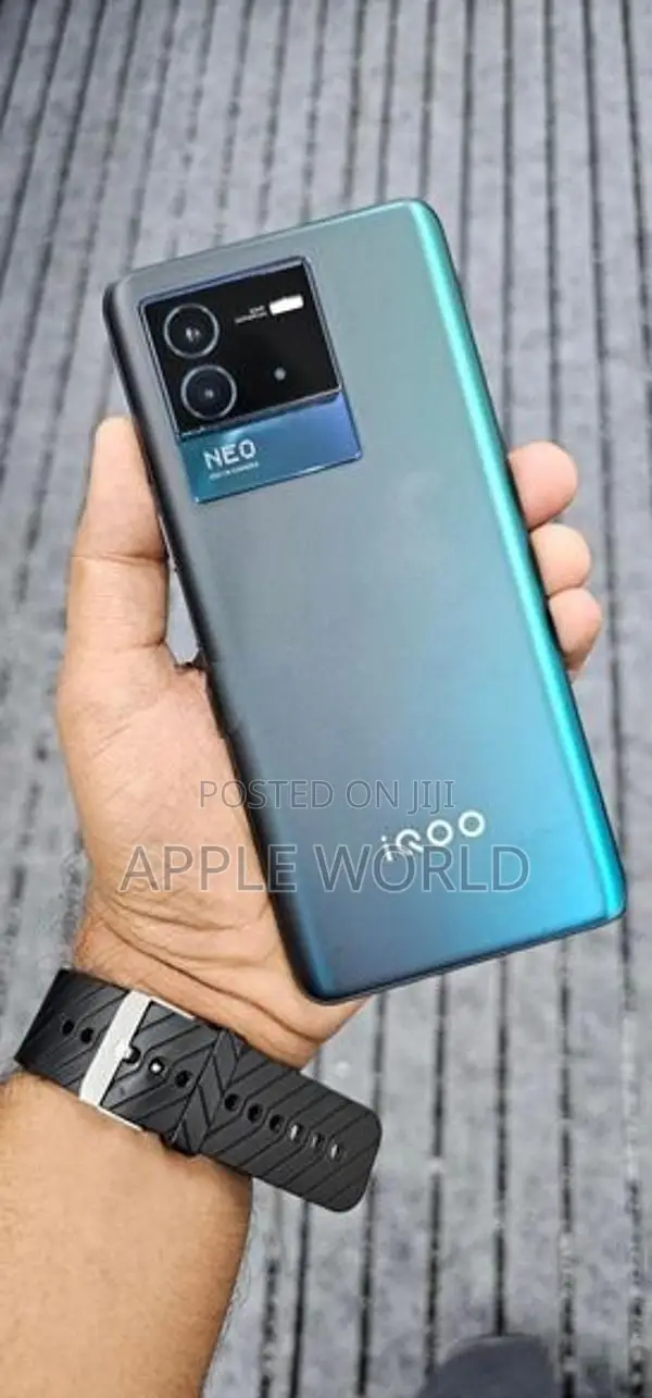 iqoo Neo 6 5G 12GB 256GB (Used)