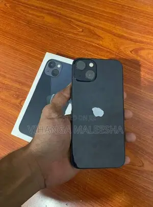 Apple iPhone 13 (Used)