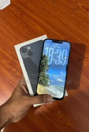 Apple iPhone 13 (Used)