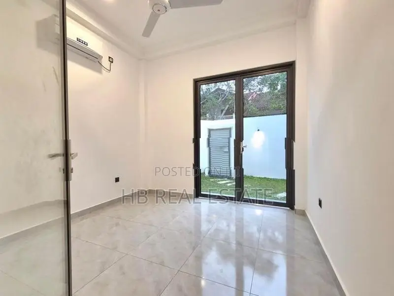 Newly Build Luxury Three Story House For Sale In Piliyandala