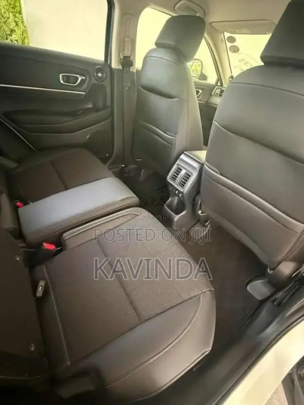 Honda Vezel 2025 SUV (Used)