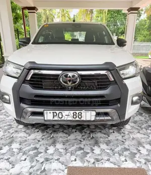 Toyota Hilux 2025 Pickup (Used)