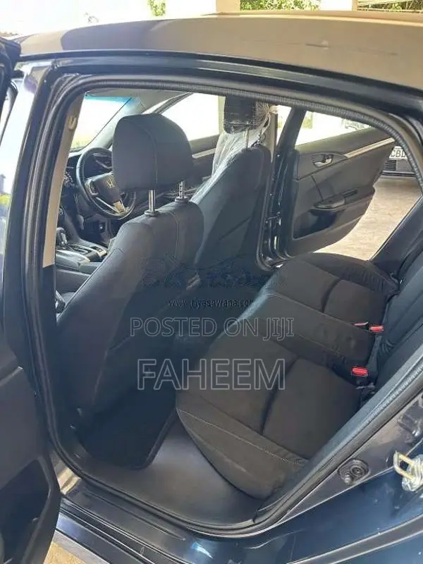 Honda Civic 2017 Car (Used)