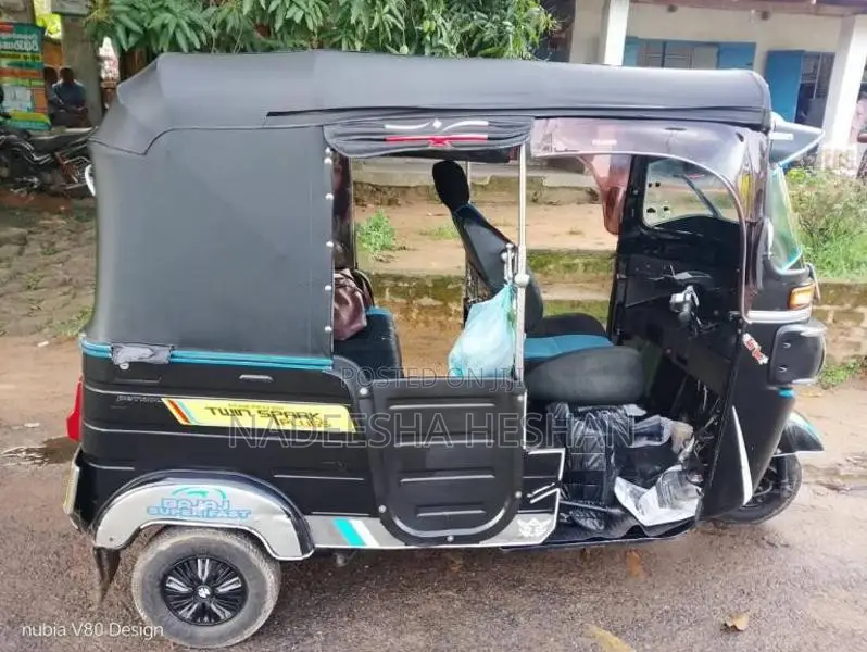 Bajaj RE 2017 Three Wheel (Used)