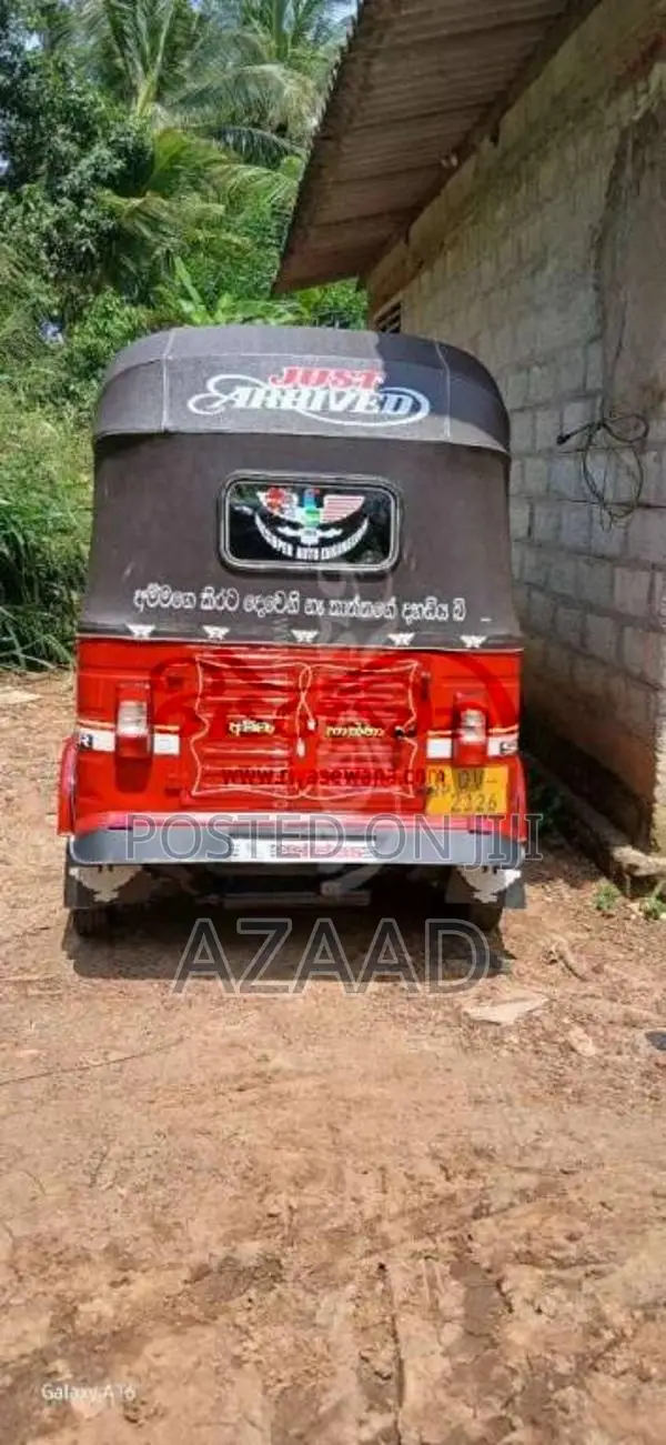 Bajaj 4 Stroke 2009 Three Wheel (Used)