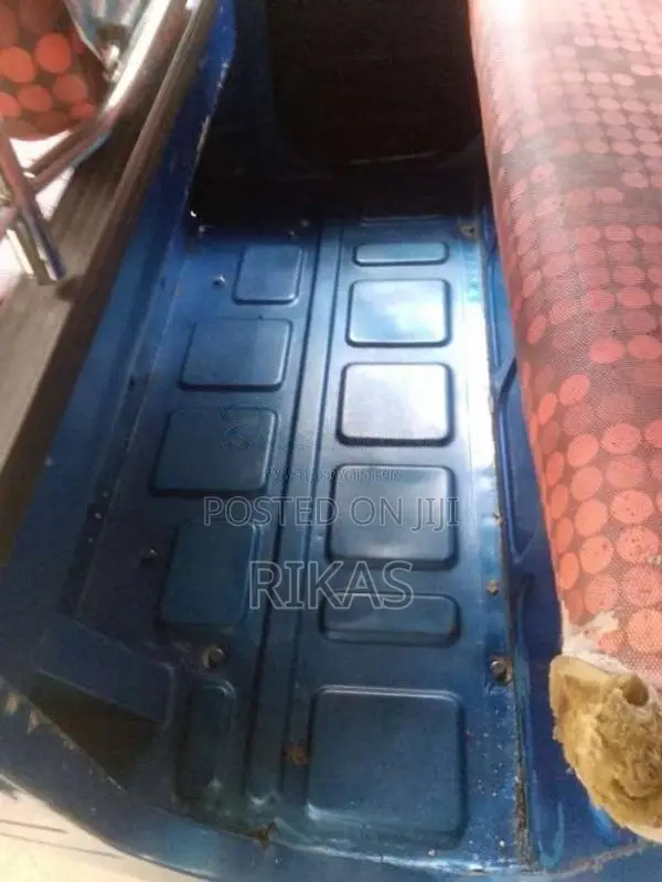 Bajaj 2 Stroke 2004 Three Wheel (Used)