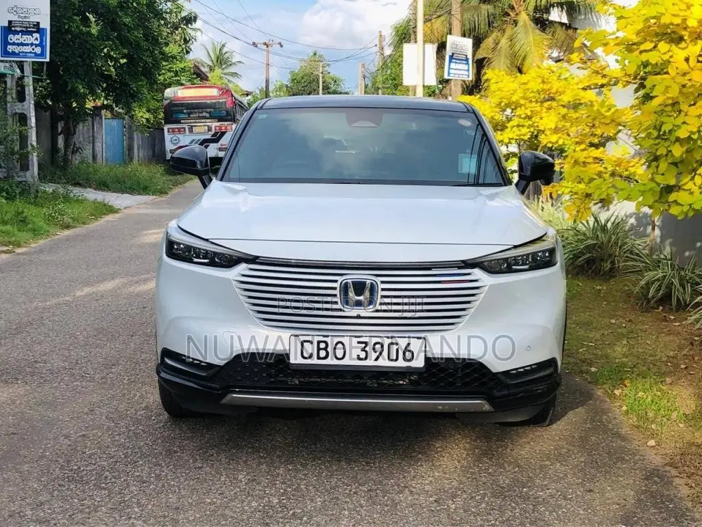 Honda Vezel 2025 SUV (Used)