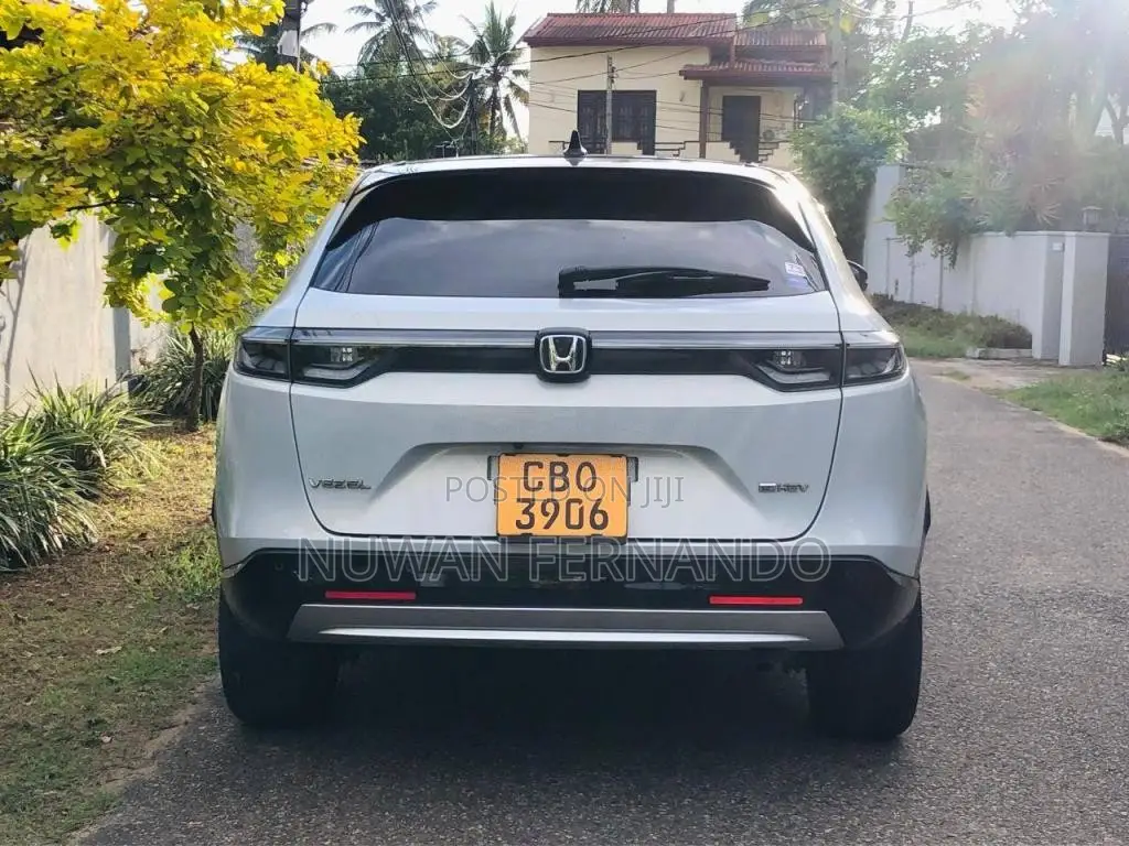 Honda Vezel 2025 SUV (Used)