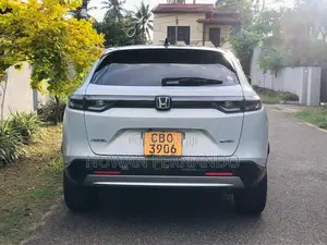 Honda Vezel 2025 SUV (Used)