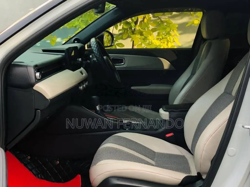 Honda Vezel 2025 SUV (Used)