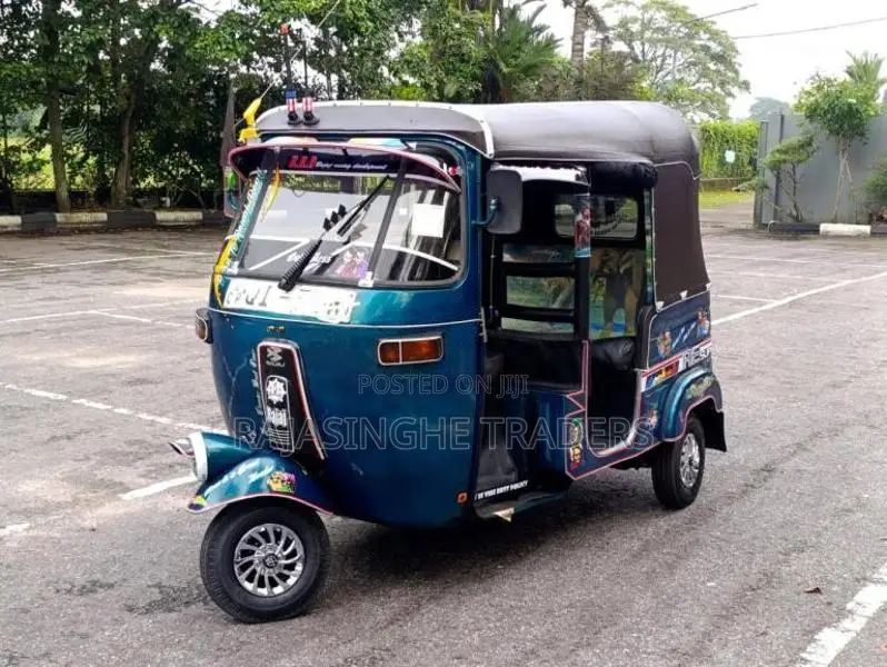 Bajaj 2 Stroke 2006 Three Wheel (Used)