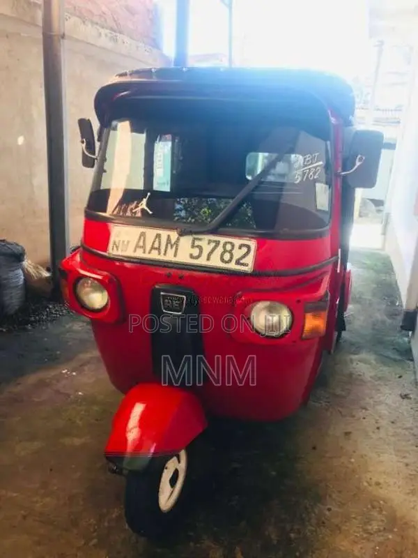 Bajaj 4 Stroke 2013 Three Wheel (Used)