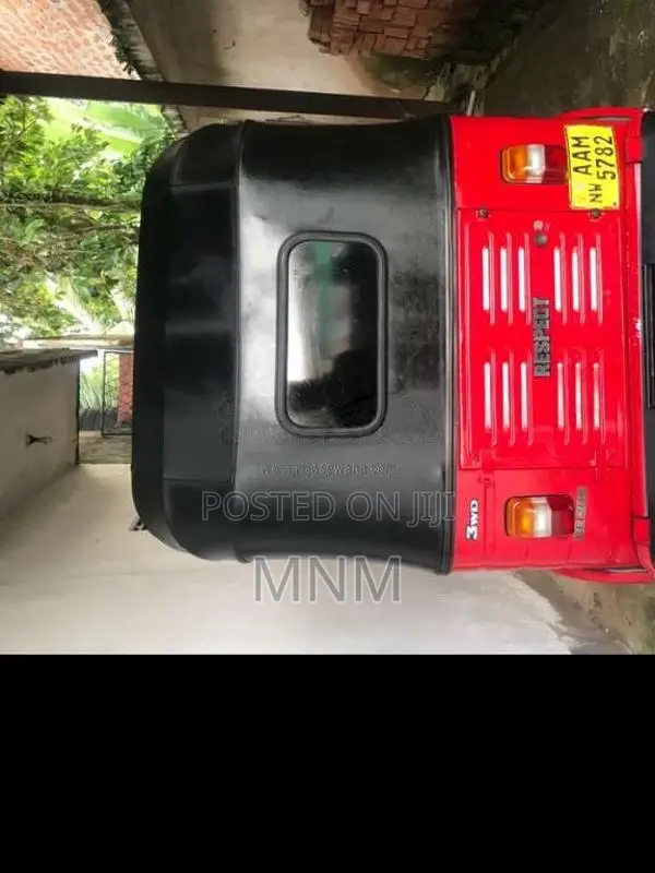 Bajaj 4 Stroke 2013 Three Wheel (Used)