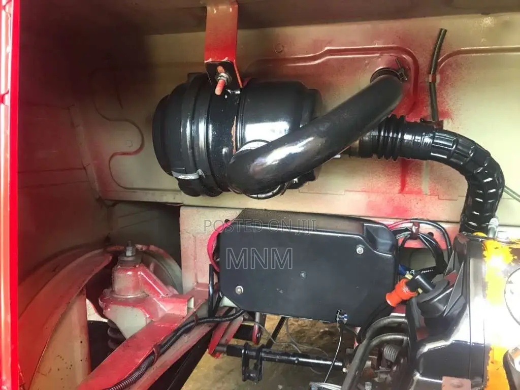 Bajaj 4 Stroke 2013 Three Wheel (Used)
