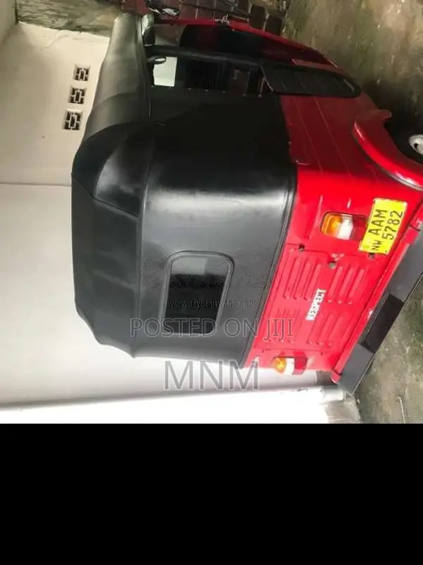 Bajaj 4 Stroke 2013 Three Wheel (Used)