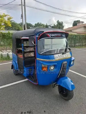 Bajaj 4 Stroke 2013 Three Wheel (Used)