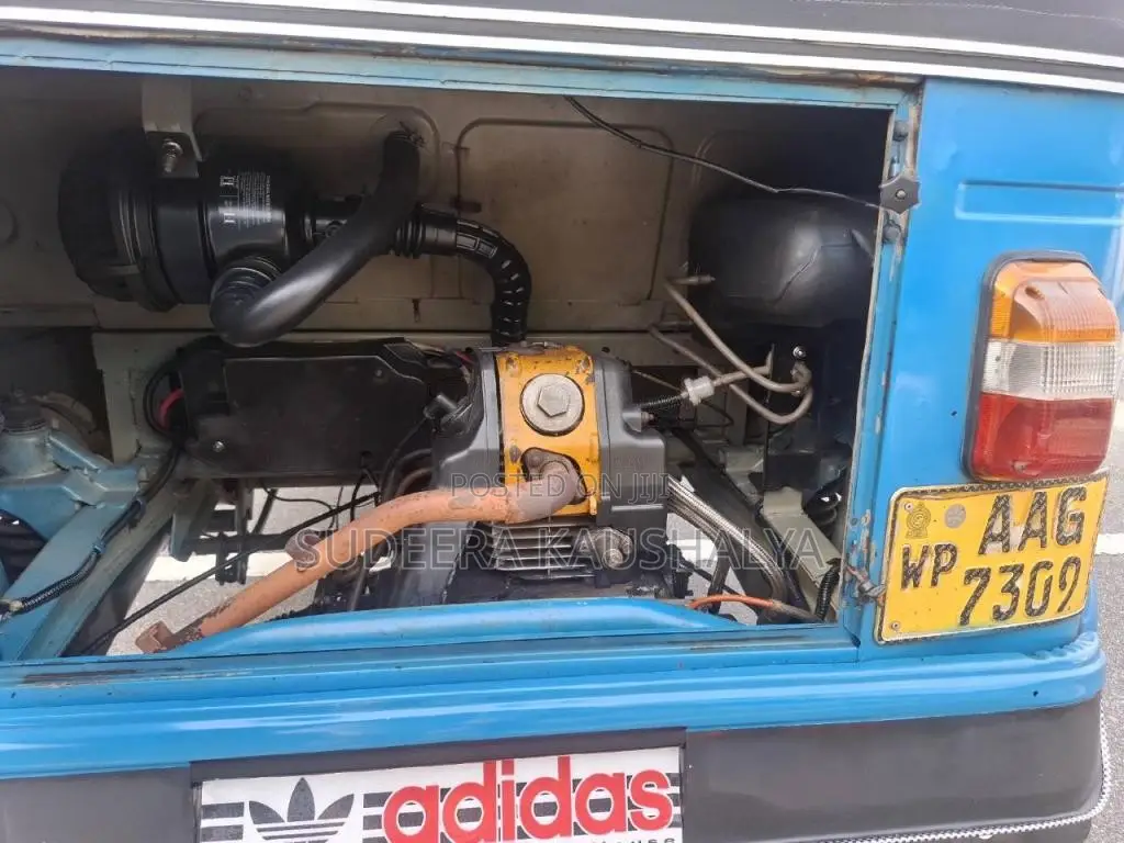 Bajaj 4 Stroke 2013 Three Wheel (Used)