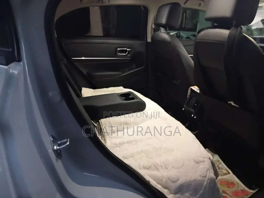 Honda Vezel 2025 SUV (Used)