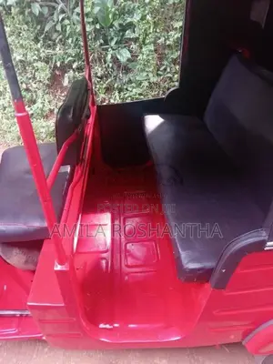 Bajaj 4 stroke 2007 Three Wheel (Used)